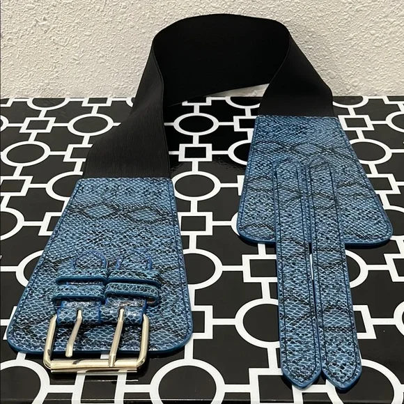 Blue and Black Faux Snakeskin S/M 34.75” Belt with Double Closure Silver Buckle - Picture 3 of 15